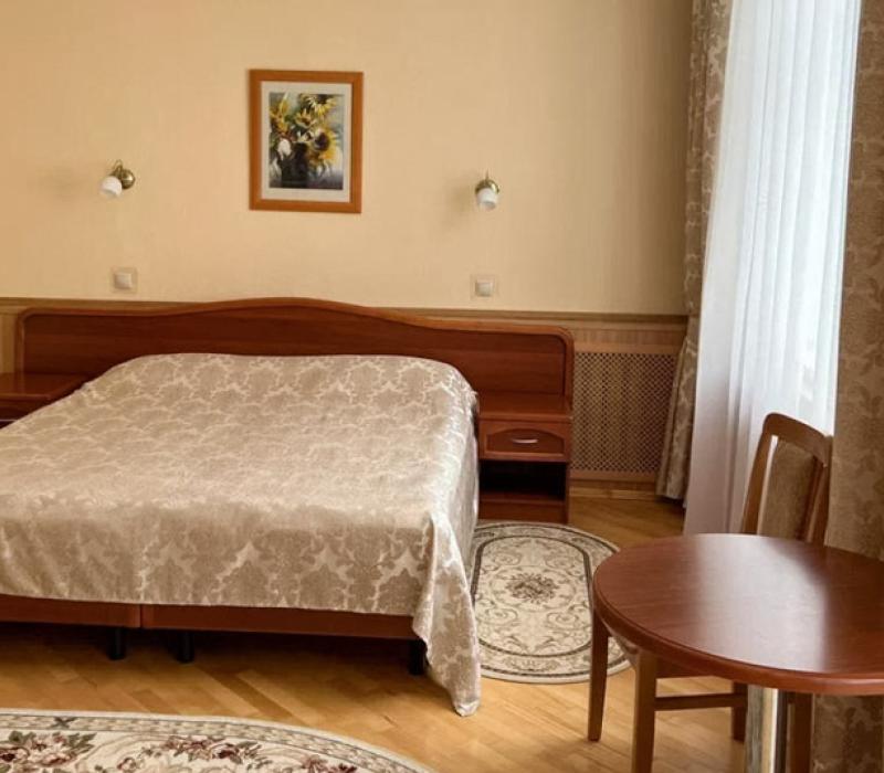 Центр медицинской реабилитации Луч, Кисловодск, номер 2 местный 3 комнатный номер, Корпус 3, фото 1