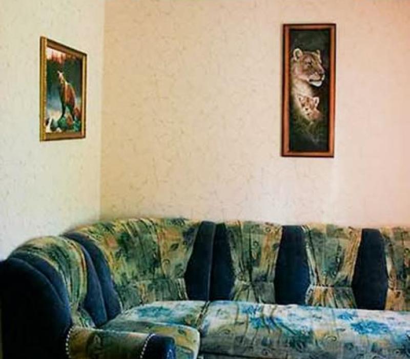 Турбаза Комбат, 4 местный 2 комнатный VIP, Гостиничный коттедж 2-х этажный. Фото 2