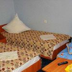 2 местный 1 комнатный номер с двумя доп. местами в отеле Южный рай в Анапе фото 1