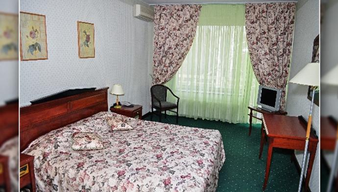 Интерьер спальни 2 местного, 2 комнатного, Апартаменты в отеле Европа Магнитогорска