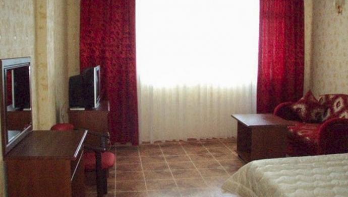 Оснащение 3 местного, 1 комнатного номера в Корпусе № 2 гостиницы ВарЛиана в Сочи