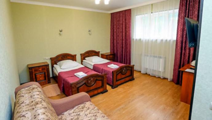 Отель Кавказ в Архызе, номер 2 местный 1 комнатный Стандарт (0 этаж)