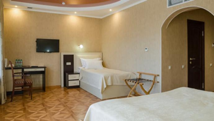 «SPA-отель «Рафаэль», номер 3 местный 1 комнатный Комфорт с 2 кроватями