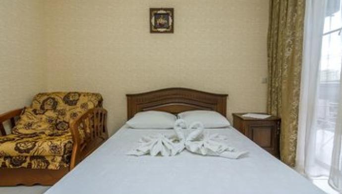 Лайт 2 местный 1 комнатный (цоколь, без балкона) в отеле Золотые пески в Витязево