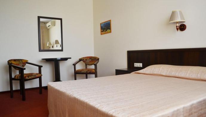3 местный 2 комнатный (32 м²) в отеле Лотос в Анапе
