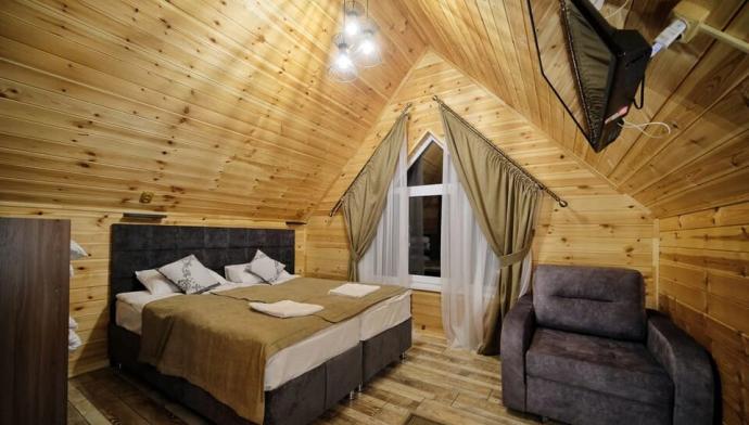 Гостевой дом Сосновый рай в Архызе, Коттедж-шале с двумя спальнями
